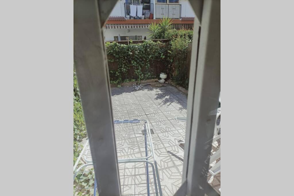 2 Bedroom Townhouse In Beautiful Gated Complex เบนิดอร์ม ภายนอก รูปภาพ